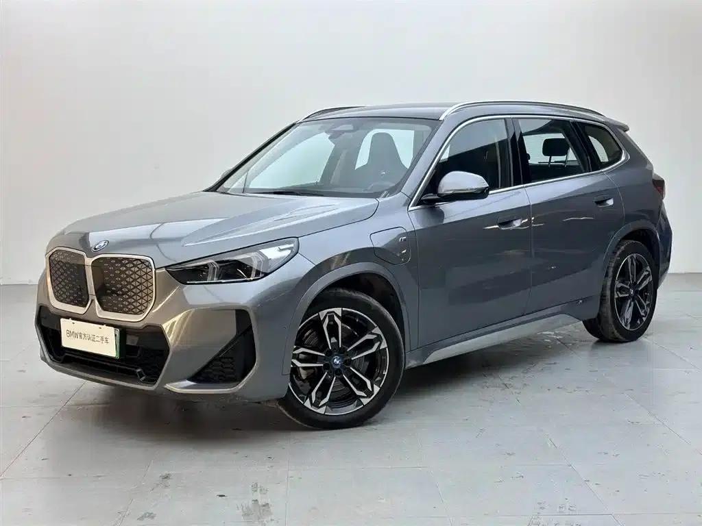 2023 BMW iX1 xDrive30L M Sport Package — миниатюра 1