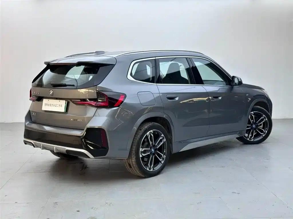 2023 BMW iX1 xDrive30L M Sport Package — миниатюра 4