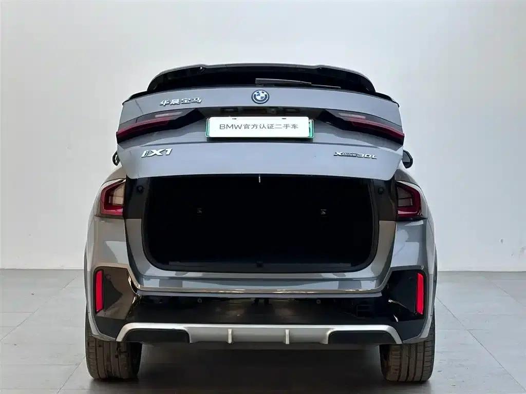 2023 BMW iX1 xDrive30L M Sport Package — миниатюра 6