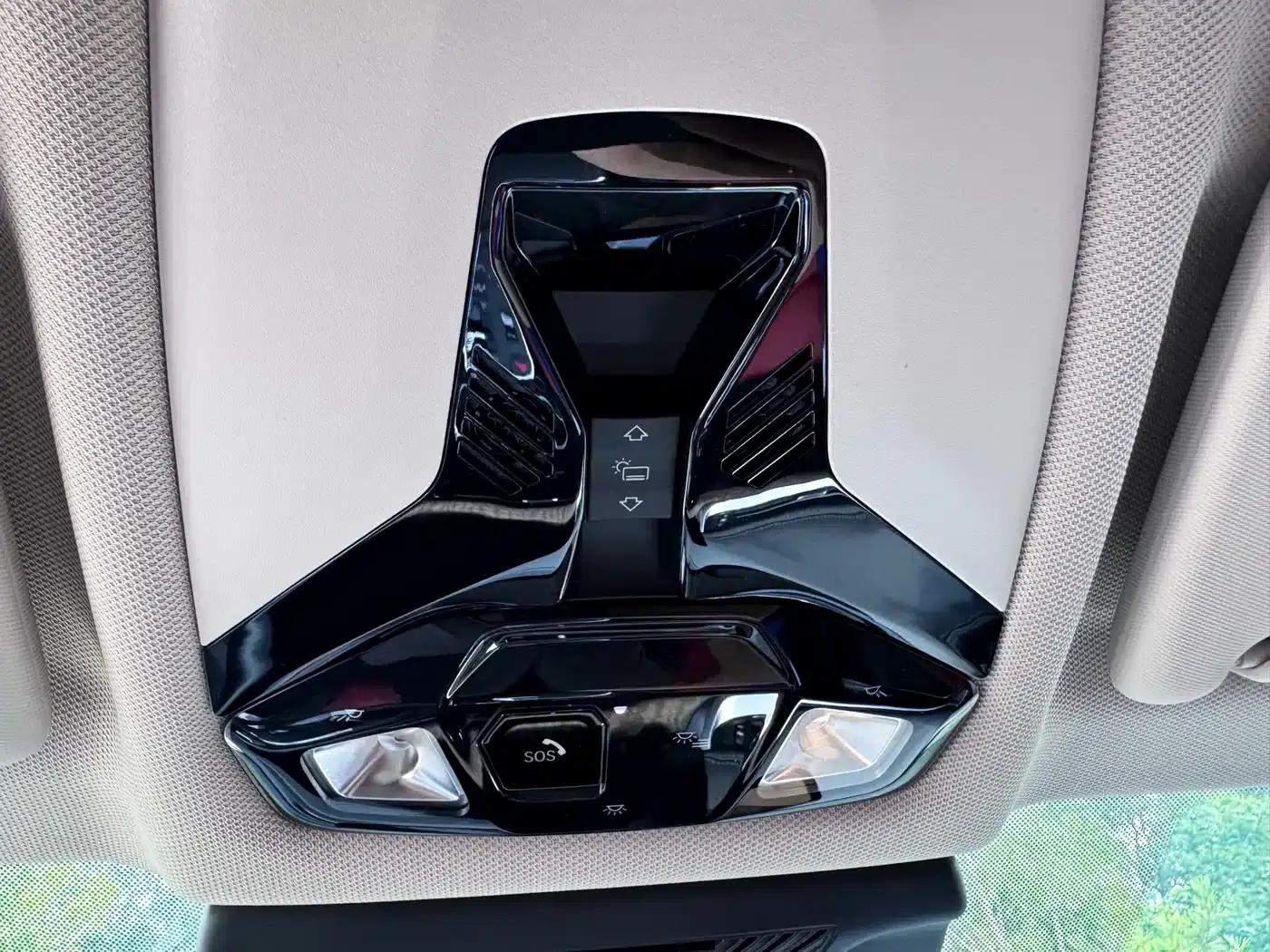 BMW iX1 2023 xDrive30L X Design Package — миниатюра 15