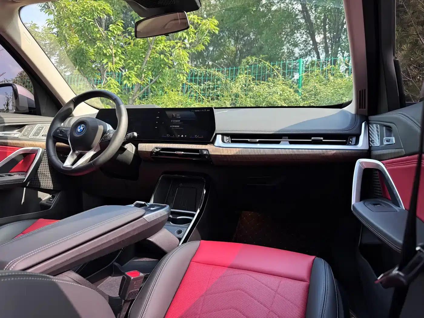 BMW iX1 2023 xDrive30L X Design Package — миниатюра 18