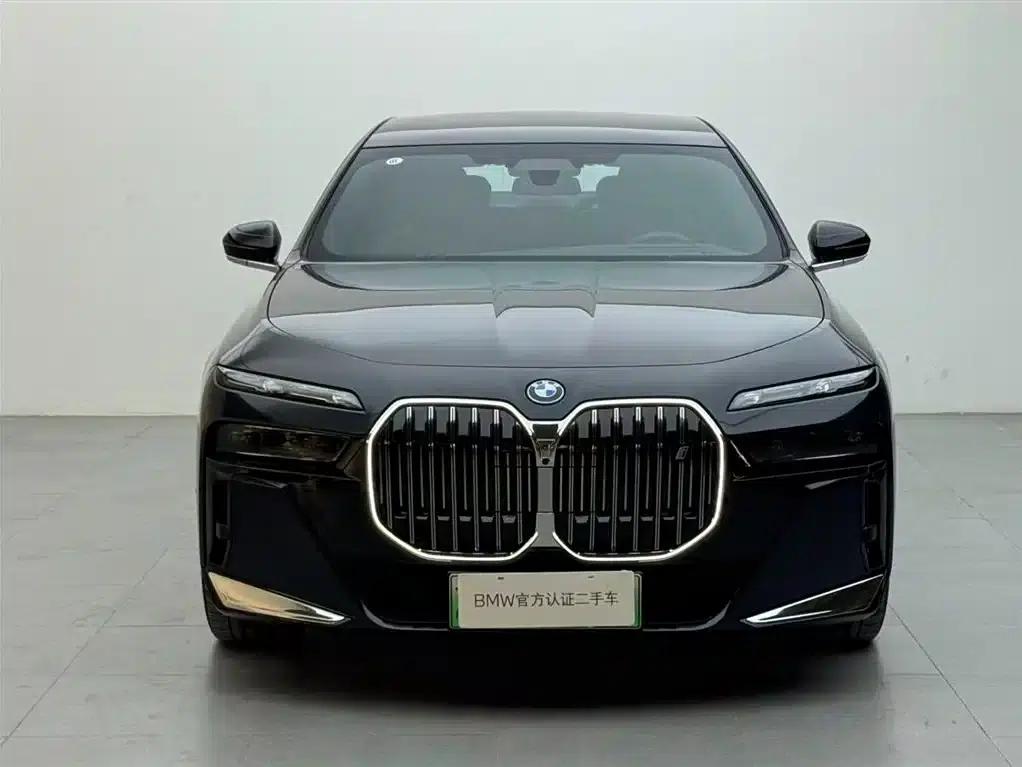 2023 BMW i7 xDrive60L M Sport Package — миниатюра 2