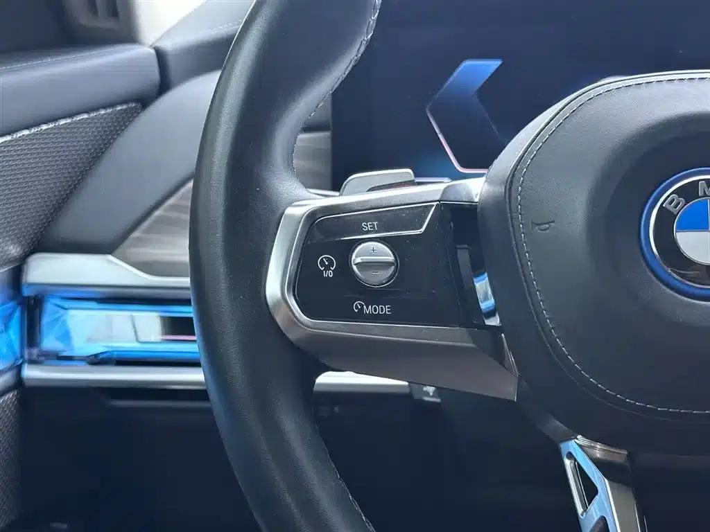 BMW i7 2023 eDrive50L Leading M Sport Package — миниатюра 15