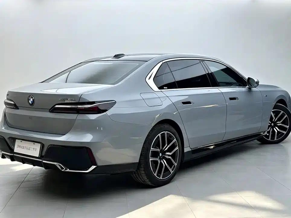 BMW i7 2023 eDrive50L Leading M Sport Package — миниатюра 4