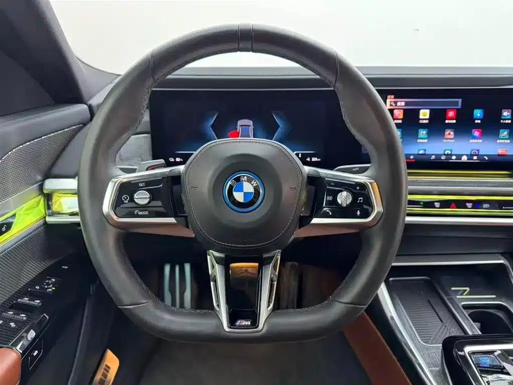 BMW i7 2023 eDrive50L M Sport Package — миниатюра 14