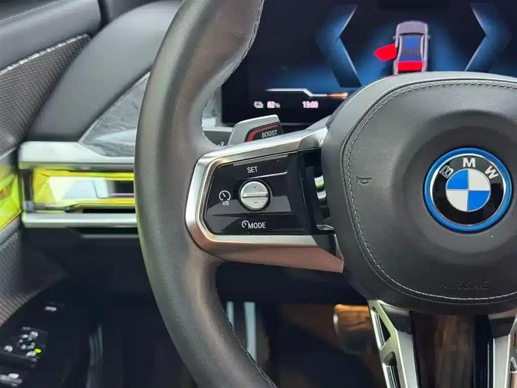 BMW i7 2023 eDrive50L M Sport Package — миниатюра 15