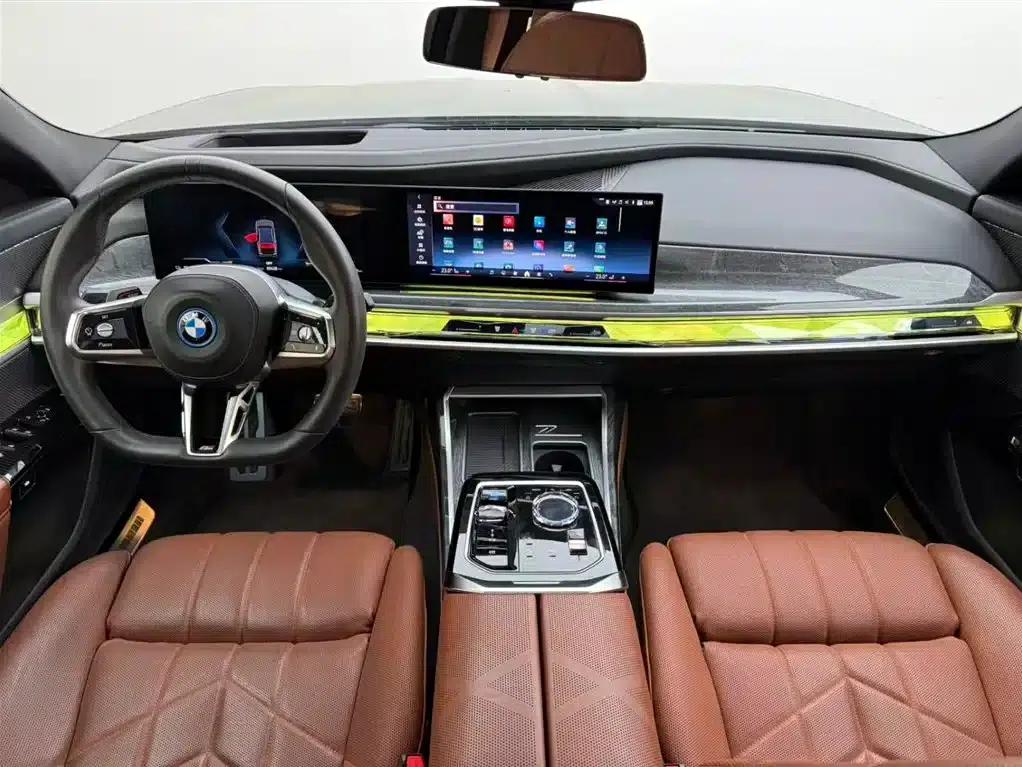 BMW i7 2023 eDrive50L M Sport Package — миниатюра 7