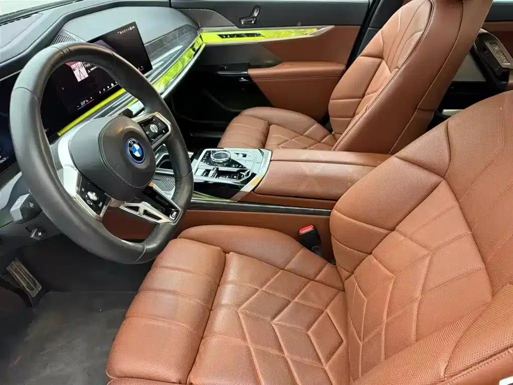 BMW i7 2023 eDrive50L M Sport Package — миниатюра 8