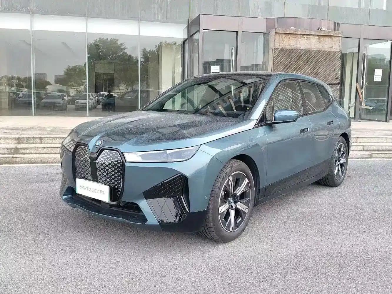 BMW iX 2022 xDrive40 — миниатюра 1