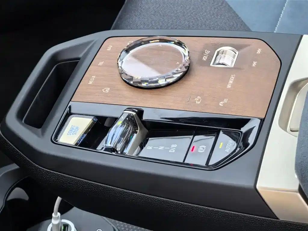 BMW iX 2023 Facelift xDrive50 — миниатюра 11