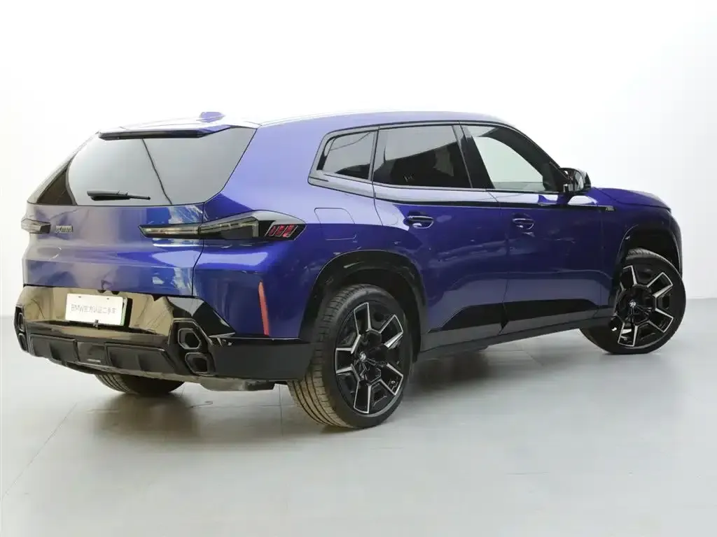 BMW XM 2023 Base Model — миниатюра 4