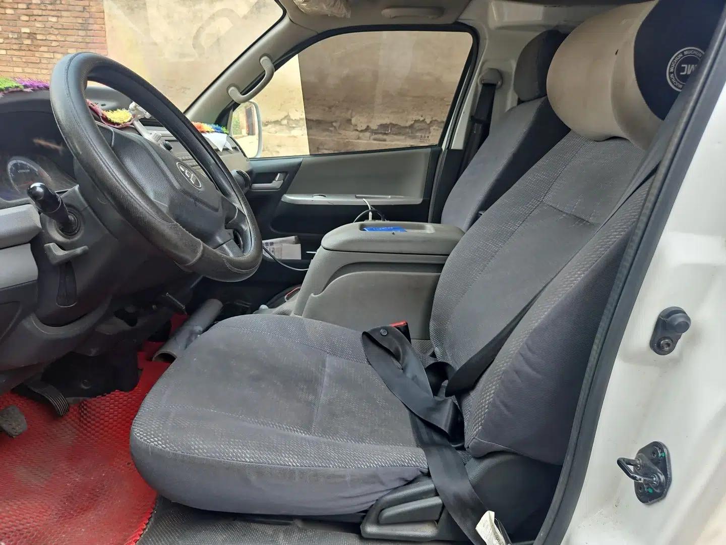 Foton Scenic G9 Foton Fengguang G7, 2.4-liter gasoline, manual transmission, medium-sized passenger van, 10 seats. — миниатюра 15