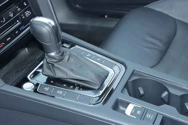Volkswagen CC 2023 Shooting Brake 380TSI Hunter Edition — миниатюра 11