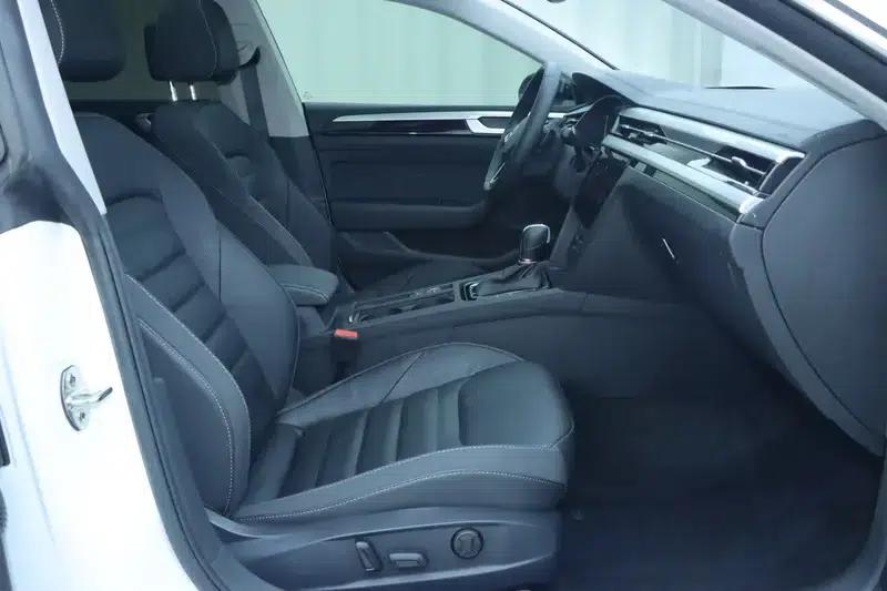 Volkswagen CC 2023 Shooting Brake 380TSI Hunter Edition — миниатюра 15