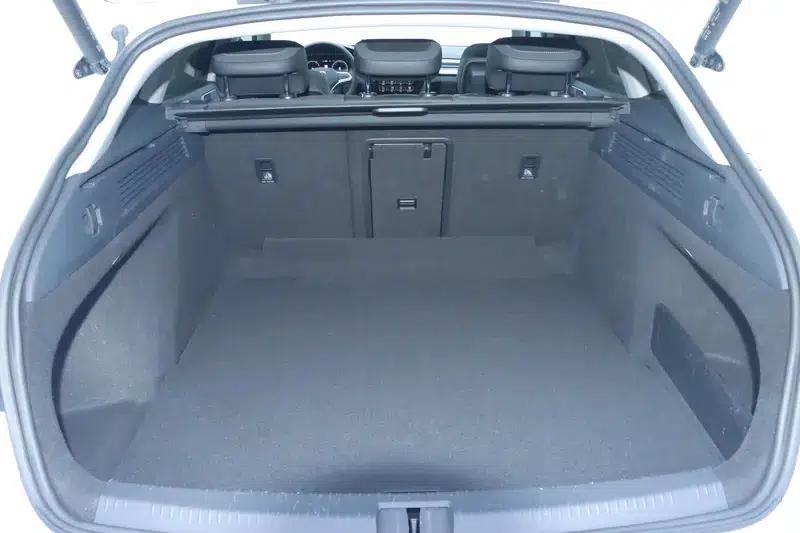 Volkswagen CC 2023 Shooting Brake 380TSI Hunter Edition — миниатюра 18