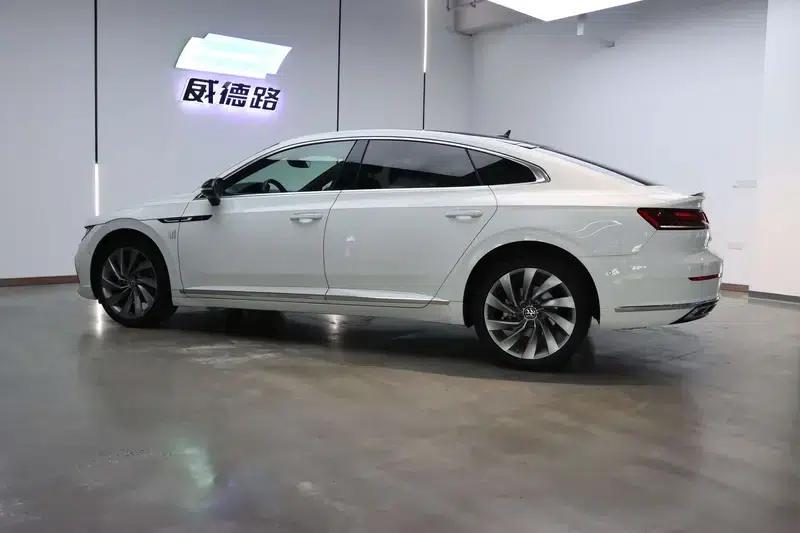 Volkswagen CC 2021 380TSI Striking Edition — миниатюра 11