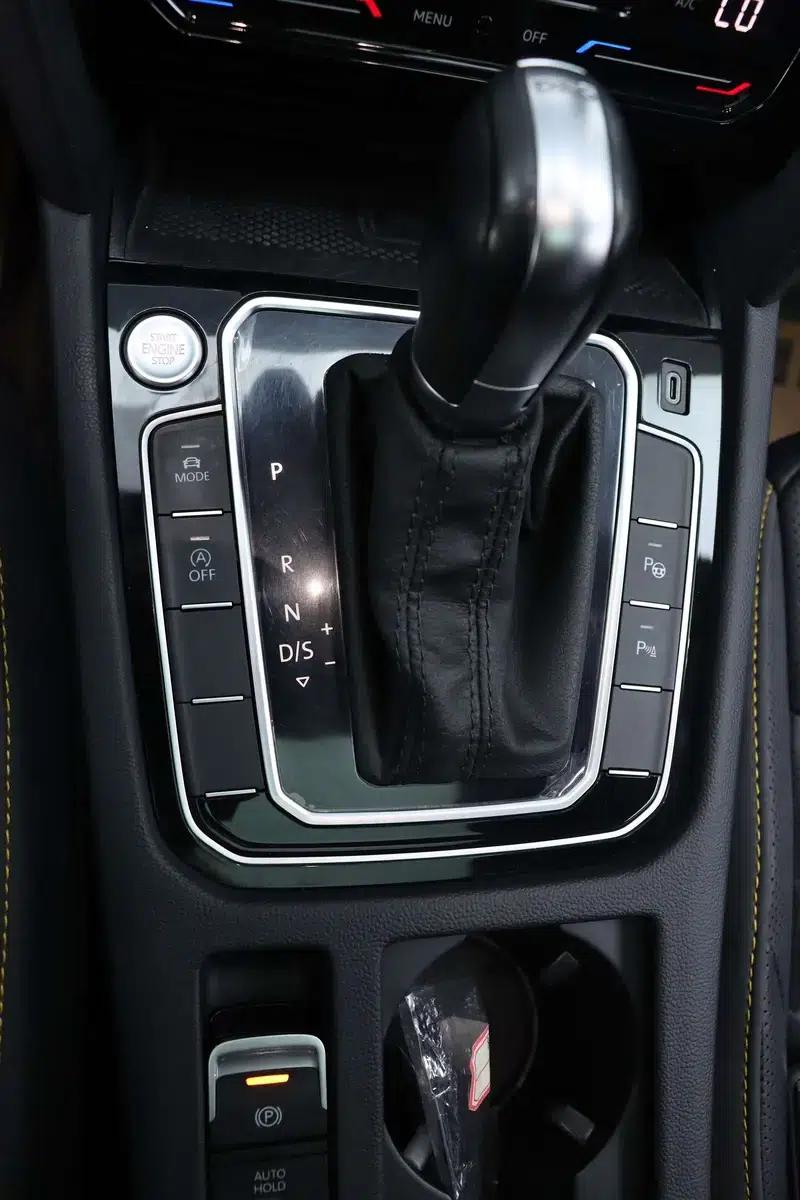 Volkswagen CC 2021 380TSI Striking Edition — миниатюра 22