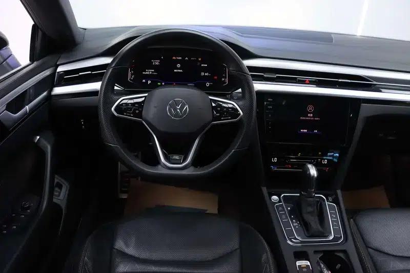 Volkswagen CC 2021 380TSI Striking Edition — миниатюра 24
