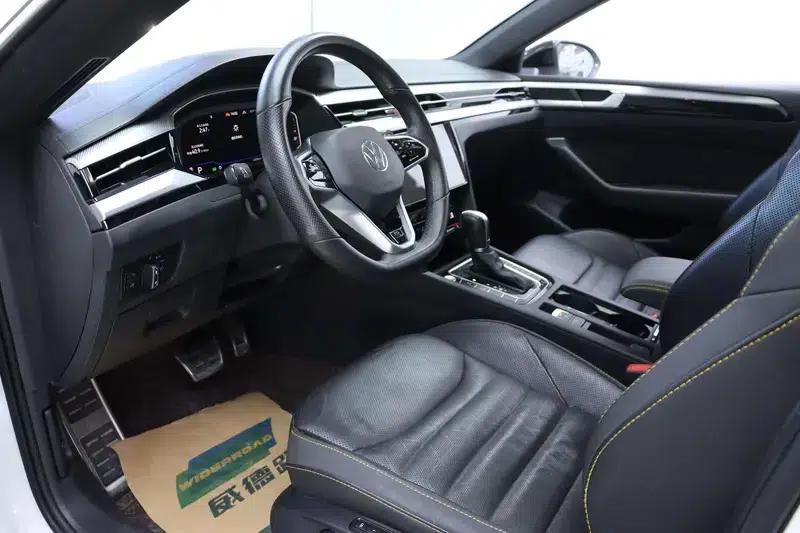 Volkswagen CC 2021 380TSI Striking Edition — миниатюра 25