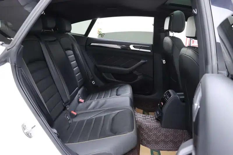 Volkswagen CC 2021 380TSI Striking Edition — миниатюра 26