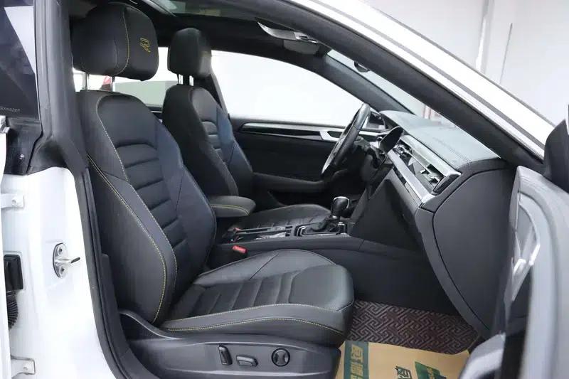 Volkswagen CC 2021 380TSI Striking Edition — миниатюра 31
