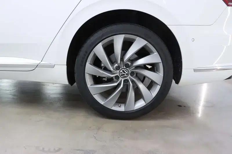 Volkswagen CC 2021 380TSI Striking Edition — миниатюра 7
