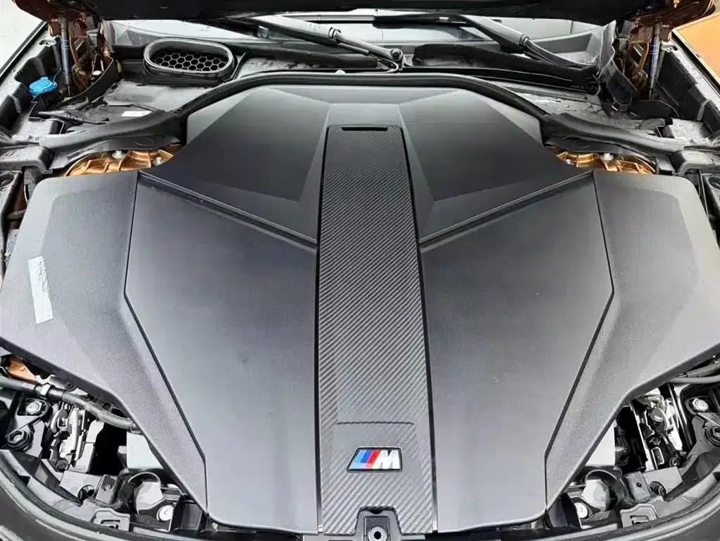 BMW i7 M70L 2023 Model — миниатюра 17