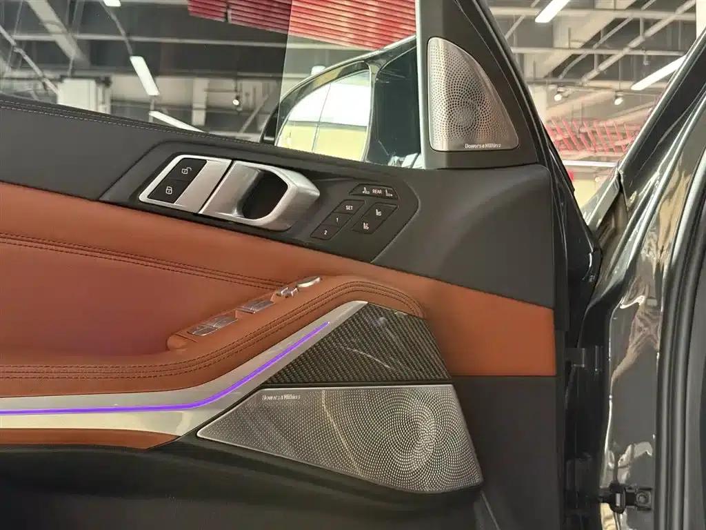 2023 BMW X7 M60i xDrive M60i — миниатюра 18