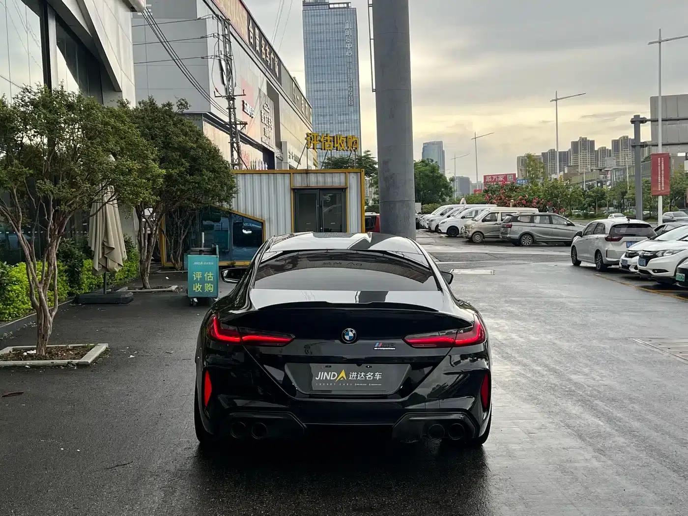2020 BMW M8 Competition — миниатюра 10