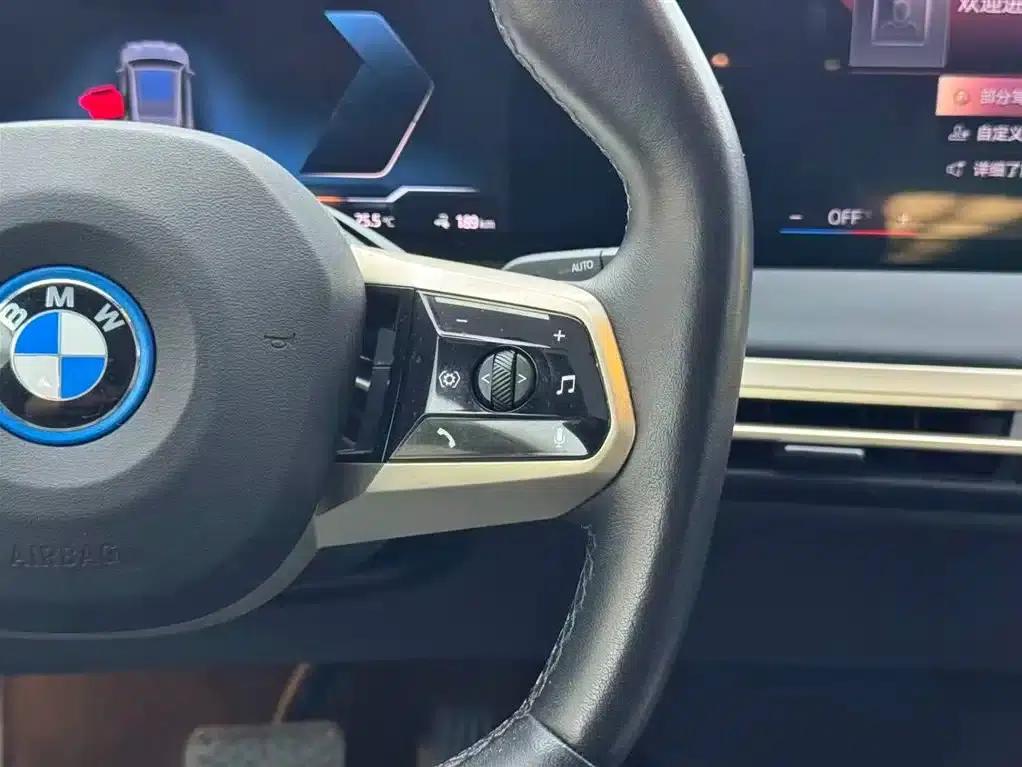 BMW iX M60 2022 M60 — миниатюра 16
