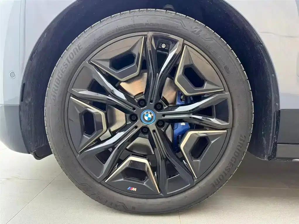 BMW iX M60 2022 M60 — миниатюра 18