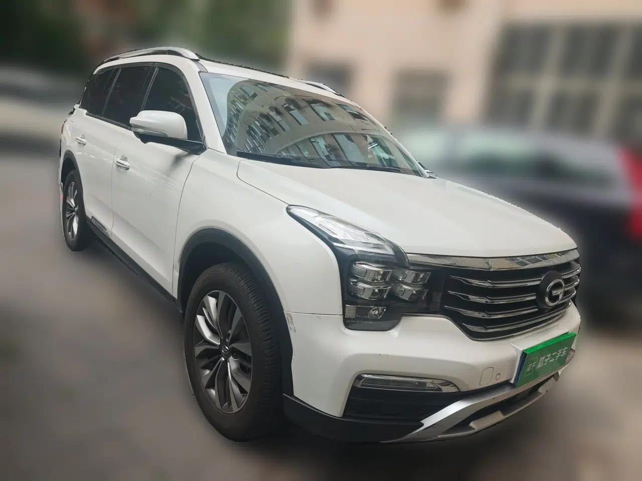 GAC Trumpchi GS8 2017 320T Two-Wheel Drive Luxury Smart Connectivity Version (7 Seats) — миниатюра 3