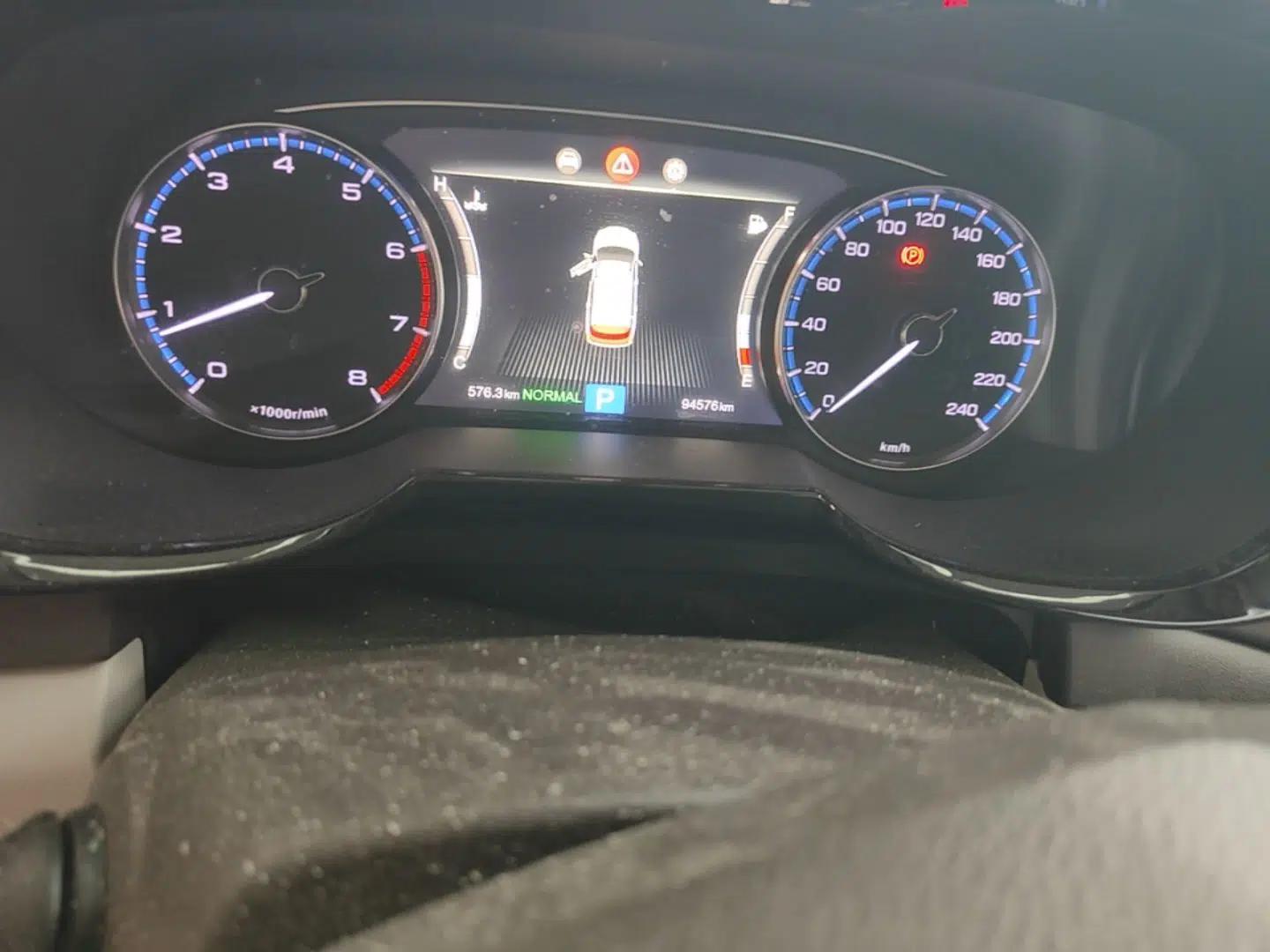 GAC Trumpchi GS8 2017 320T Two-Wheel Drive Luxury Smart Connectivity Version (7 Seats) — миниатюра 11