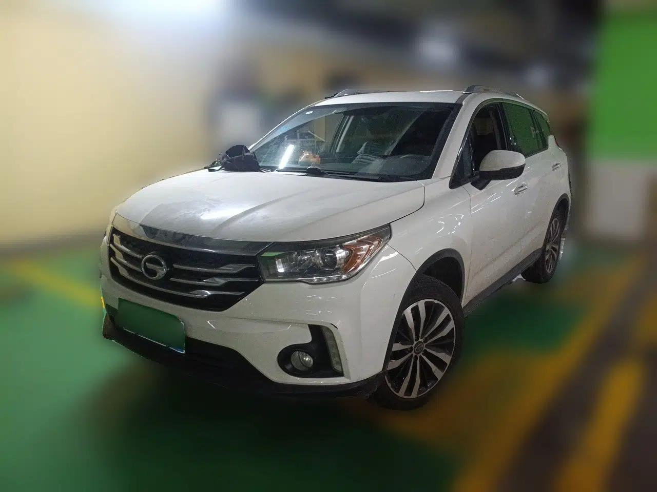 GAC Trumpchi GS4 2017 235T Manual Two-Wheel Drive Luxury Edition — миниатюра 1