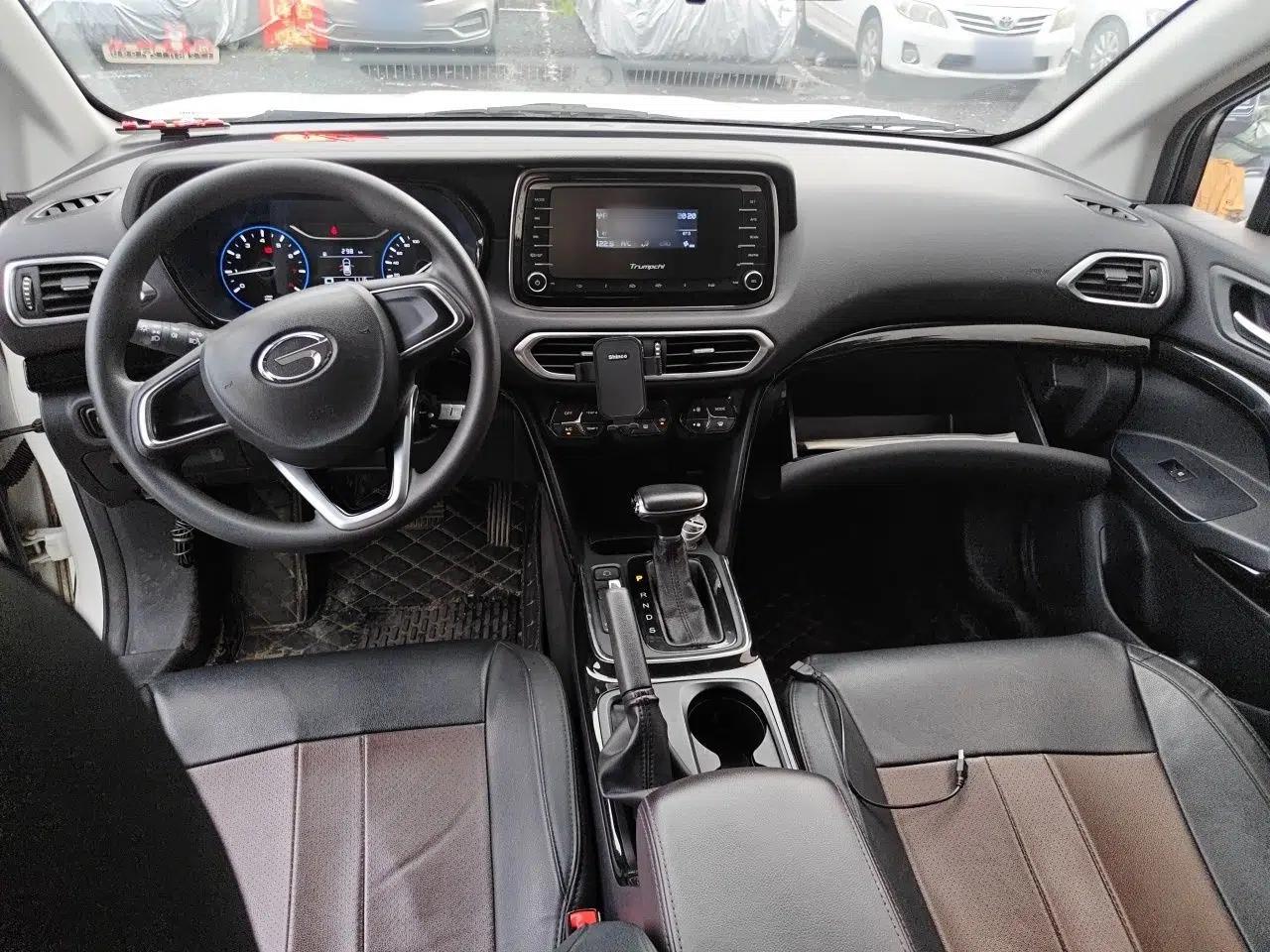 GAC Trumpchi GS4 2018 200T G-DCT Two-Wheel Drive Comfort Edition — миниатюра 6