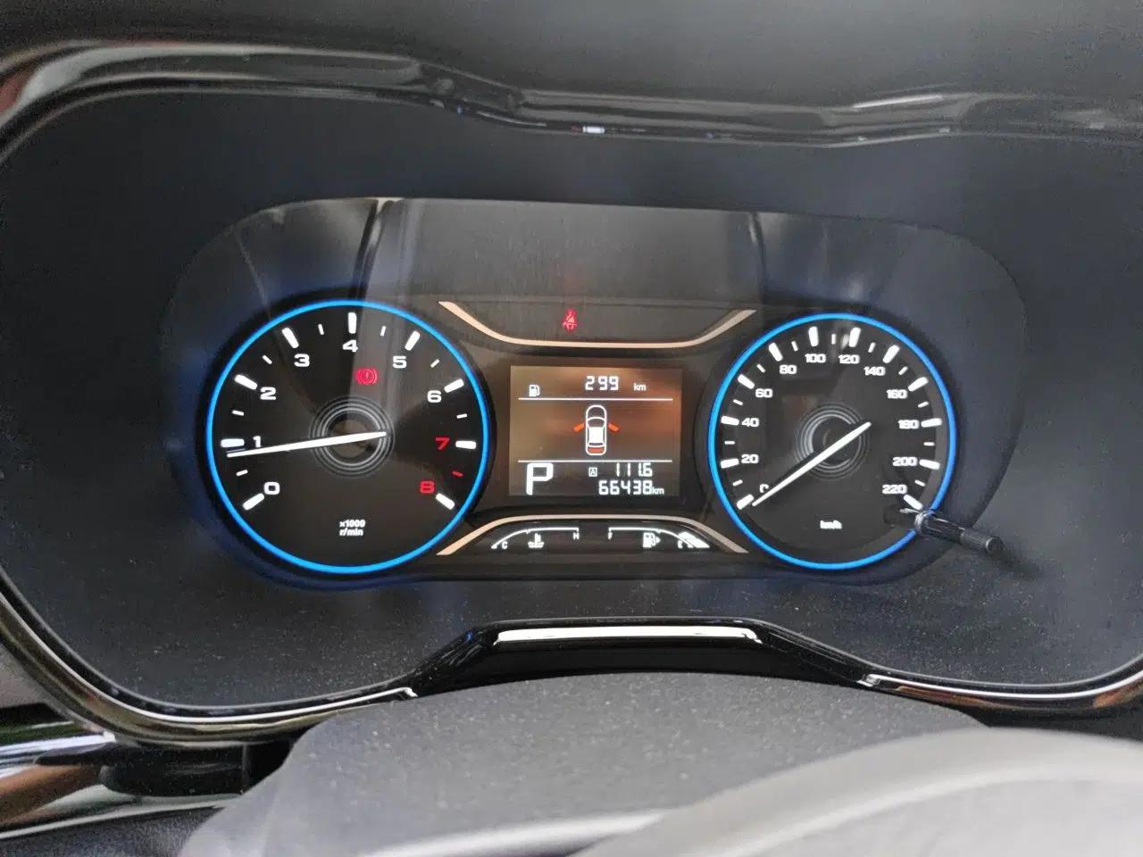 GAC Trumpchi GS4 2018 200T G-DCT Two-Wheel Drive Comfort Edition — миниатюра 8