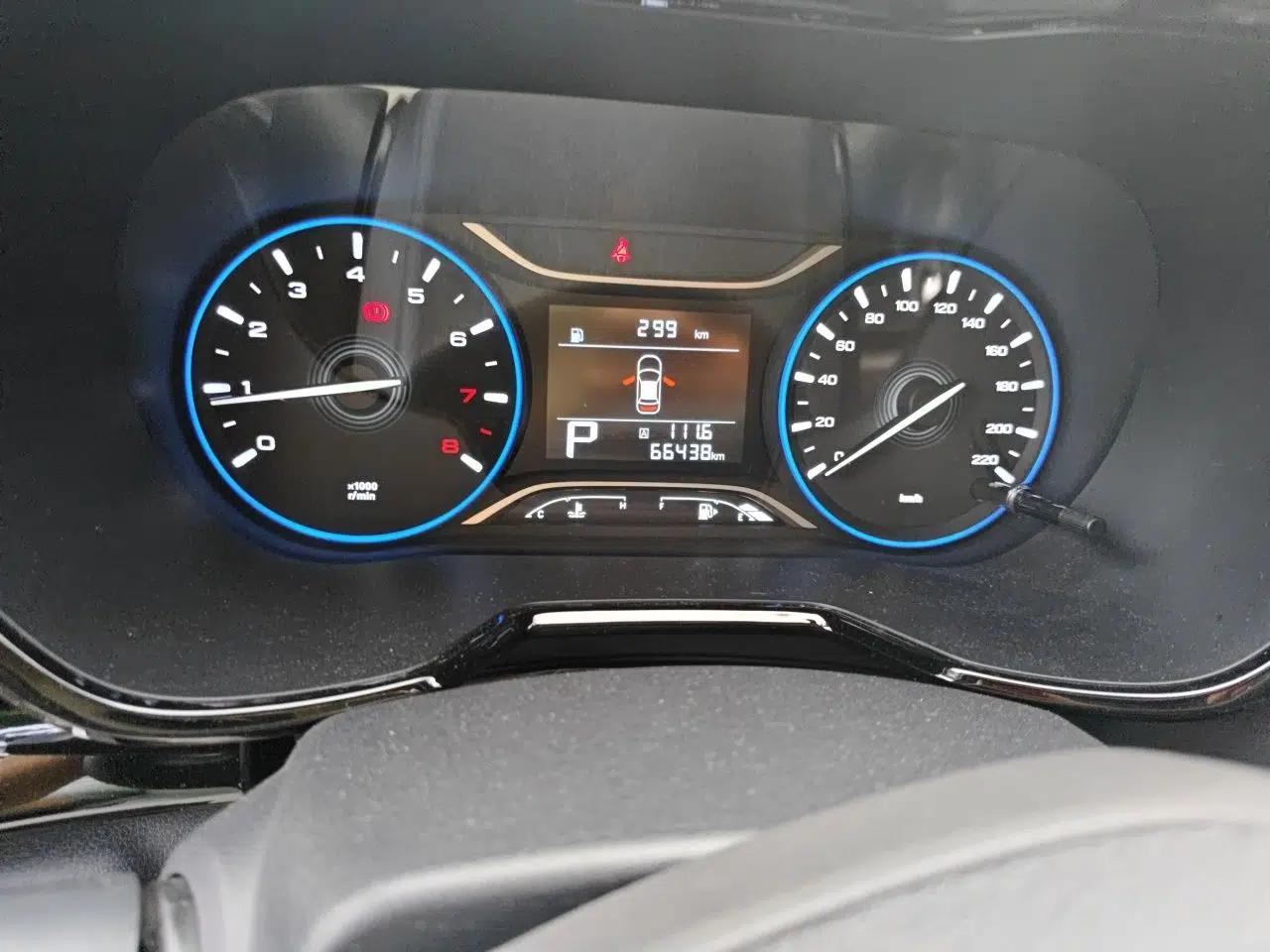 GAC Trumpchi GS4 2018 200T G-DCT Two-Wheel Drive Comfort Edition — миниатюра 9