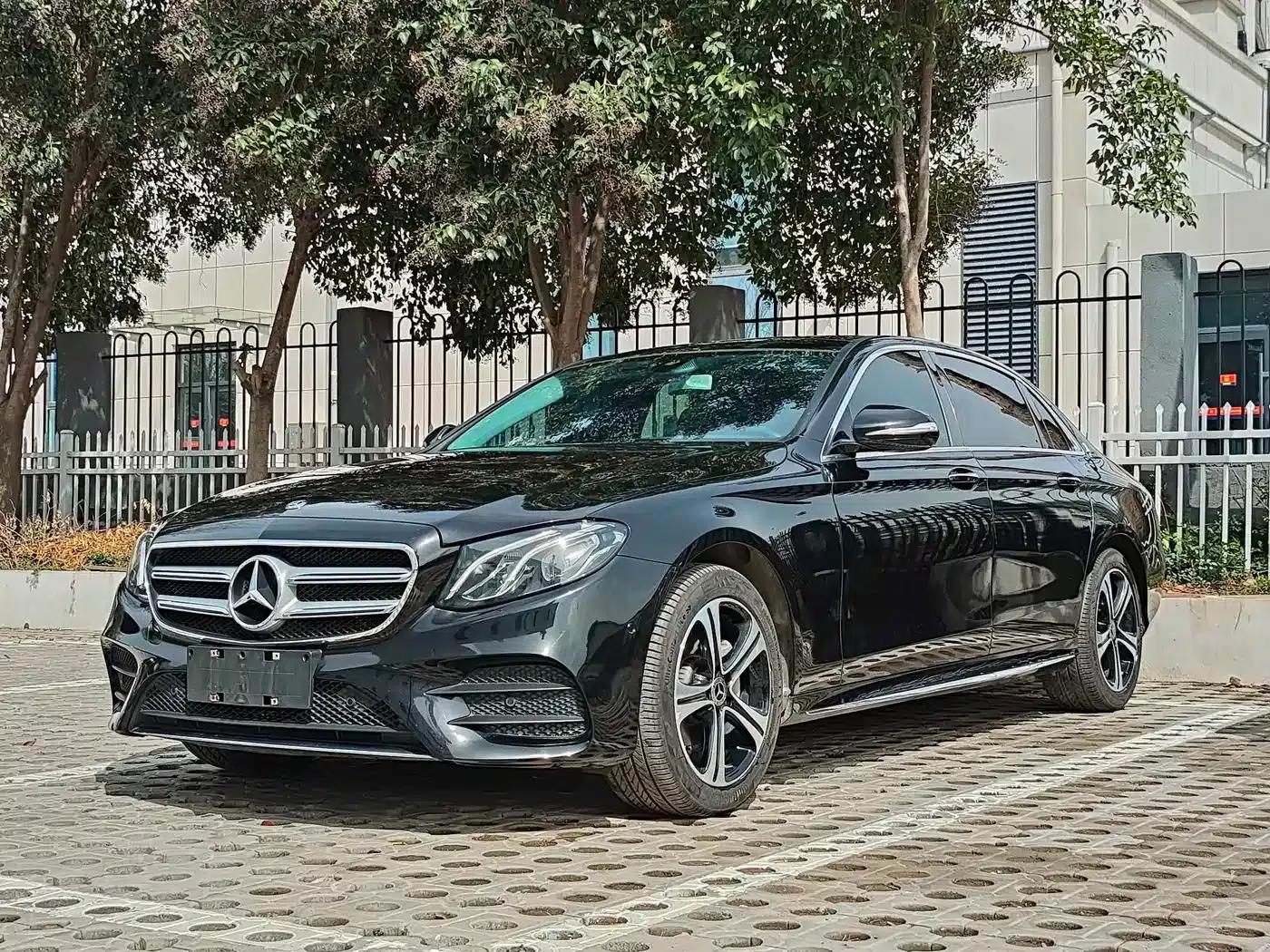Mercedes-Benz E-Class 2020 Facelift E 260 L Sport — миниатюра 1