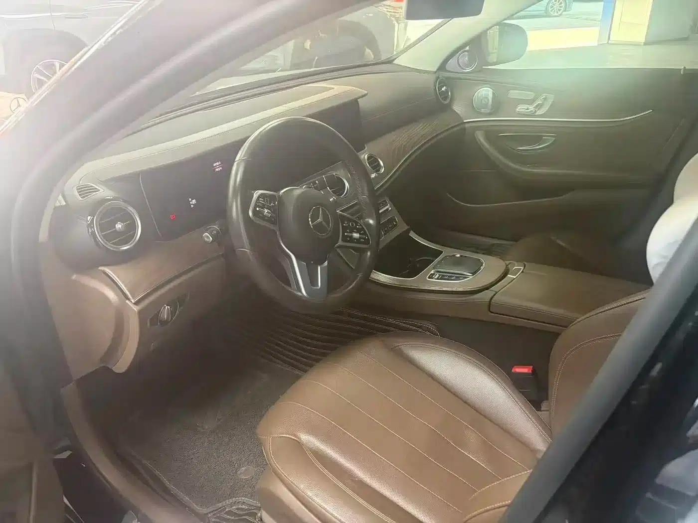 Mercedes-Benz E-Class 2019 Facelift E 300 L Fashion Model — миниатюра 6