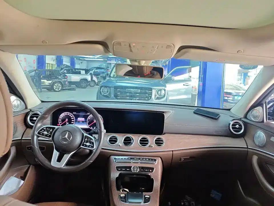 Mercedes-Benz E-Class 2019 Facelift E 300 L Fashion Model — миниатюра 10