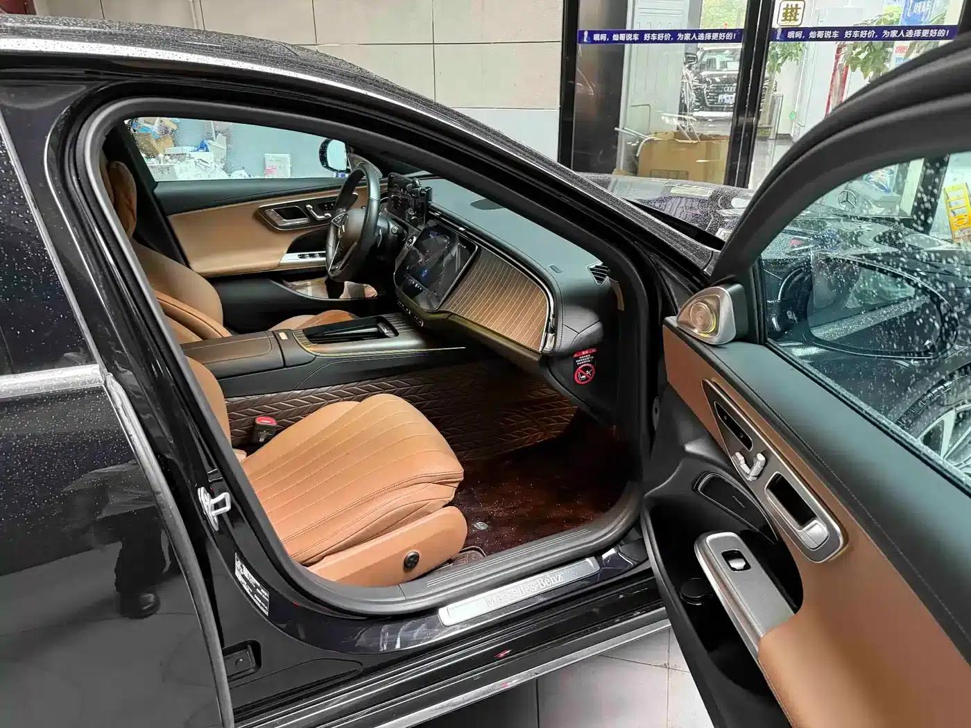Mercedes-Benz E-Class 2024 E 300 L Fashion Edition — миниатюра 4