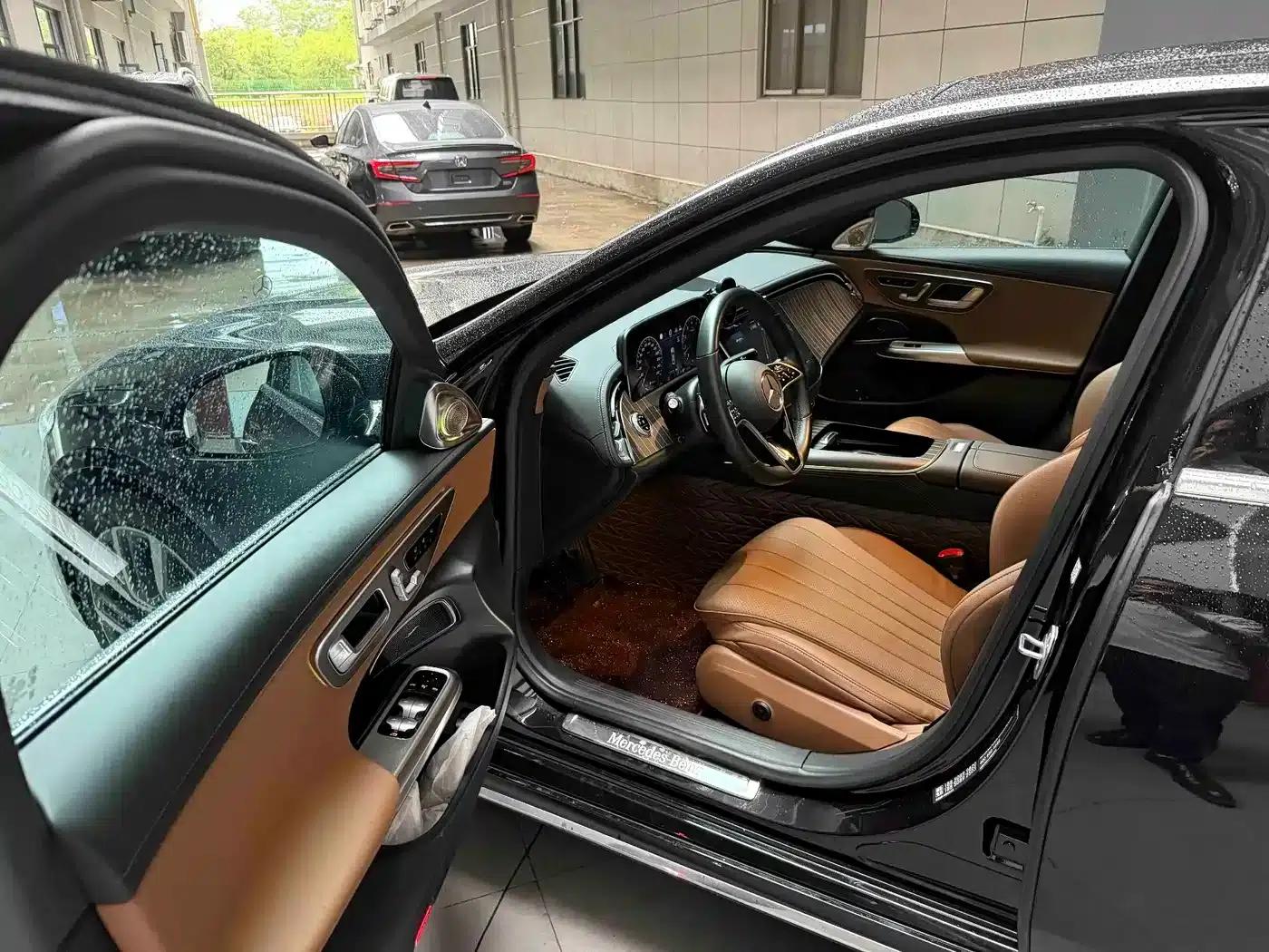 Mercedes-Benz E-Class 2024 E 300 L Fashion Edition — миниатюра 8