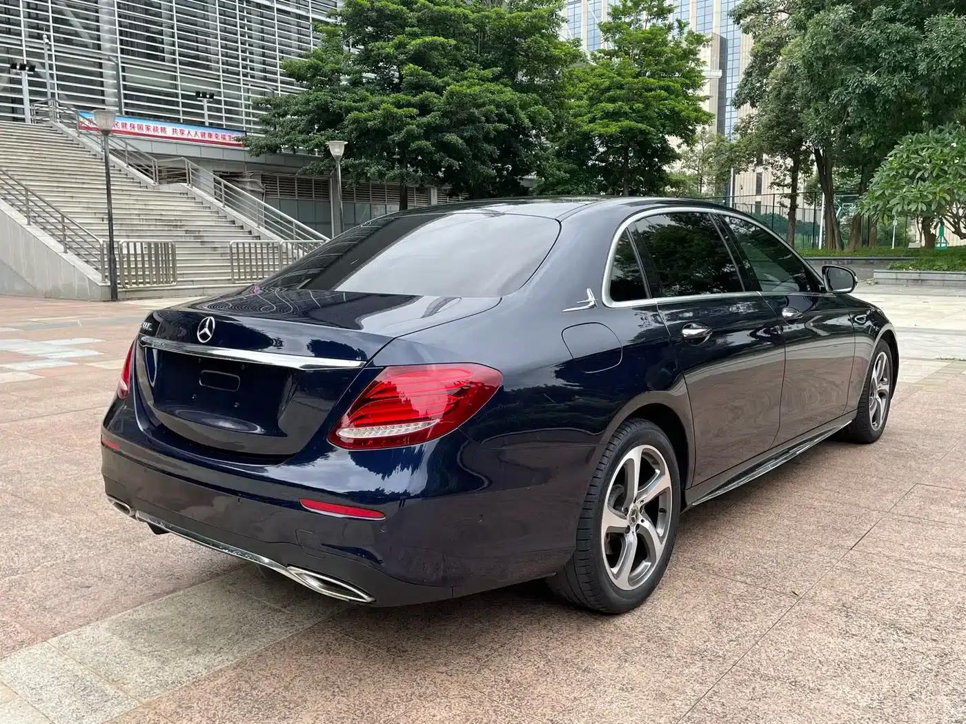 Mercedes-Benz E-Class 2018 Facelift E 300 L Sport Style — миниатюра 5