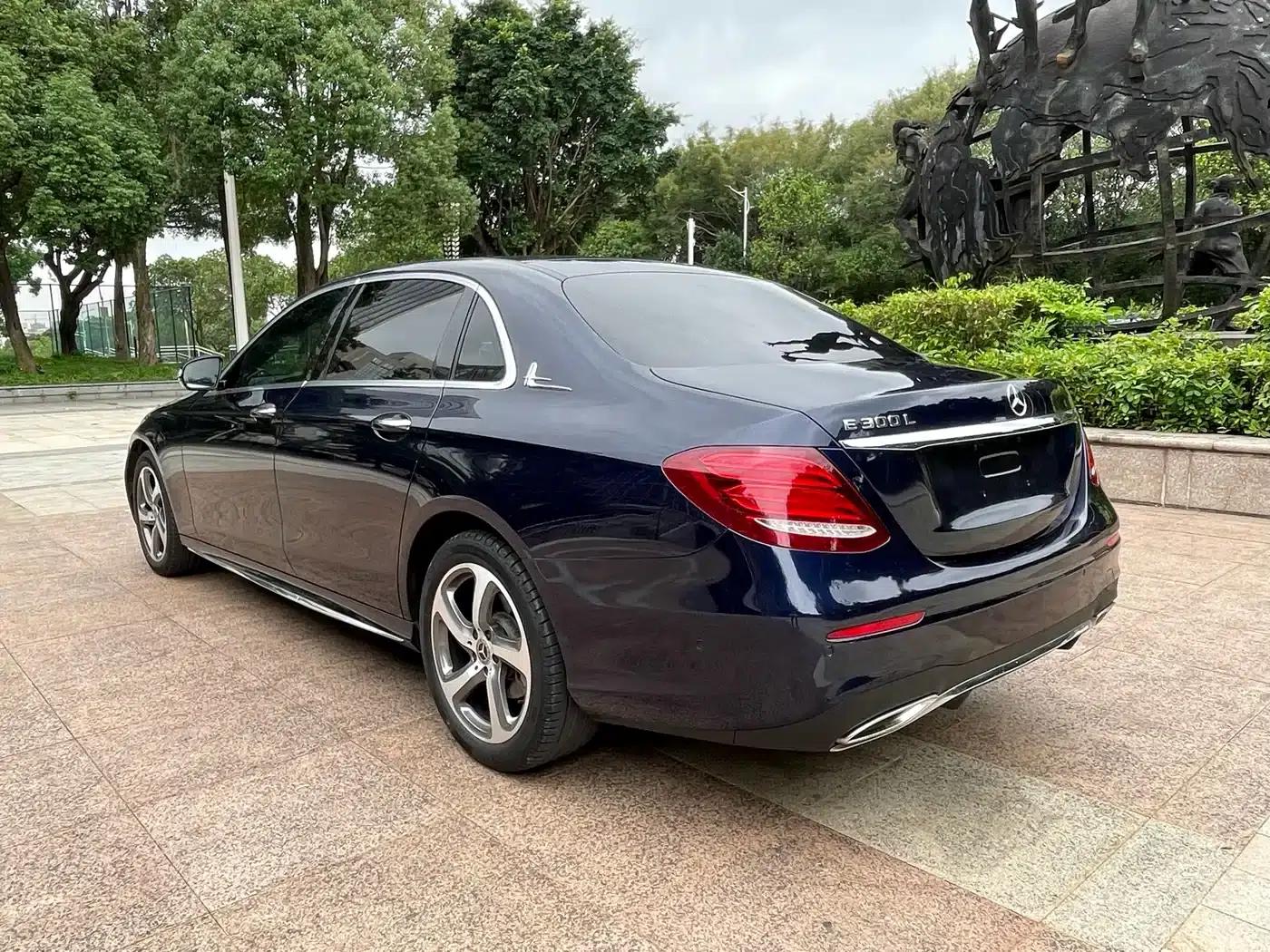 Mercedes-Benz E-Class 2018 Facelift E 300 L Sport Style — миниатюра 8