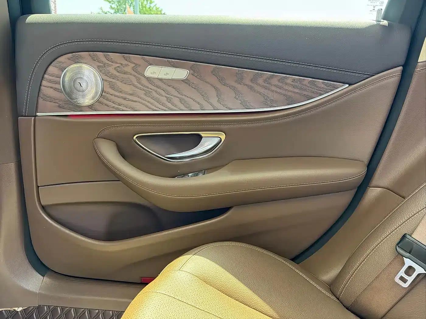 2022 Mercedes-Benz E-Class E 260 L — миниатюра 18