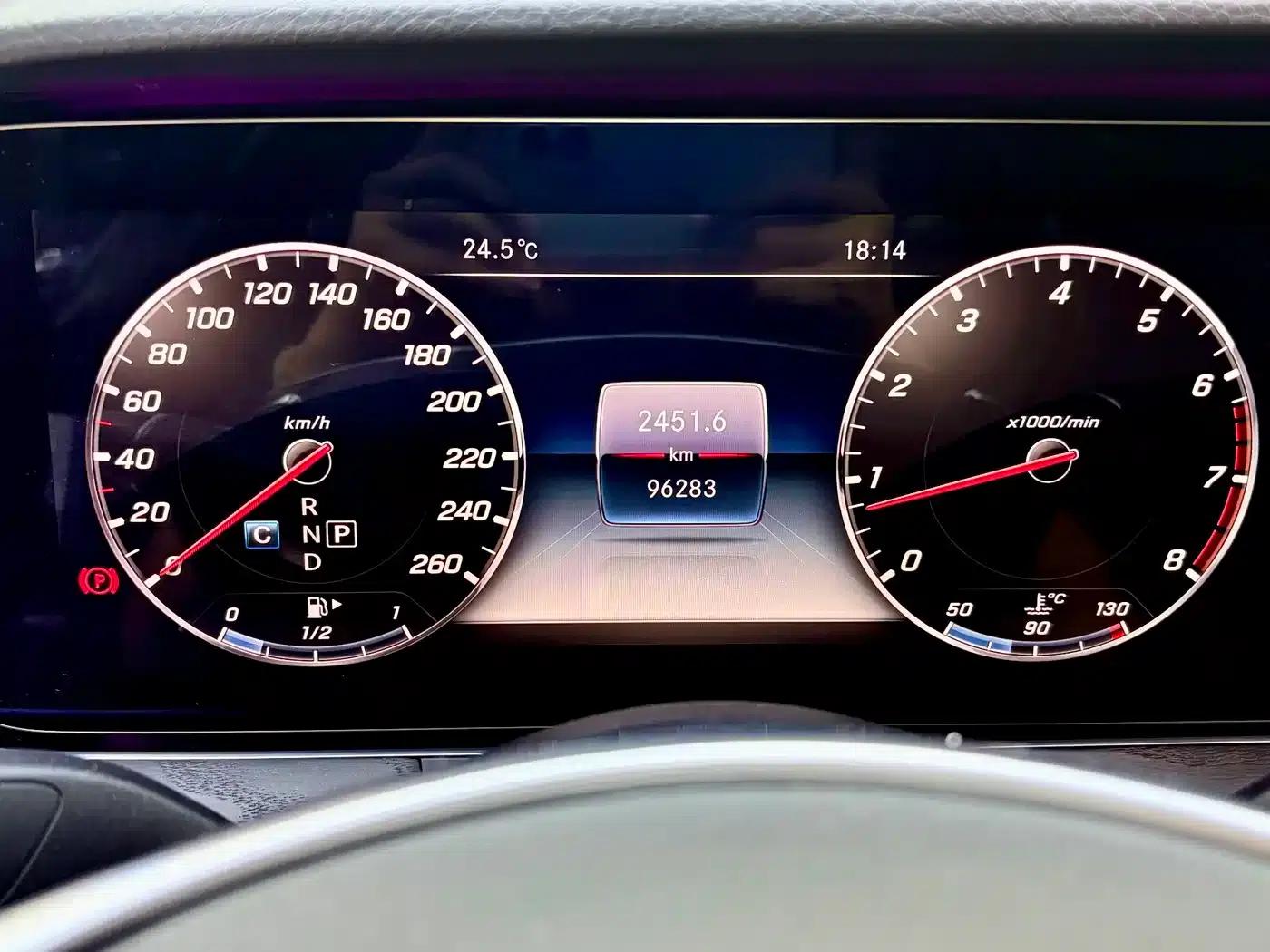 2018 Mercedes-Benz E-Class E 300 L Sport Luxury — миниатюра 9