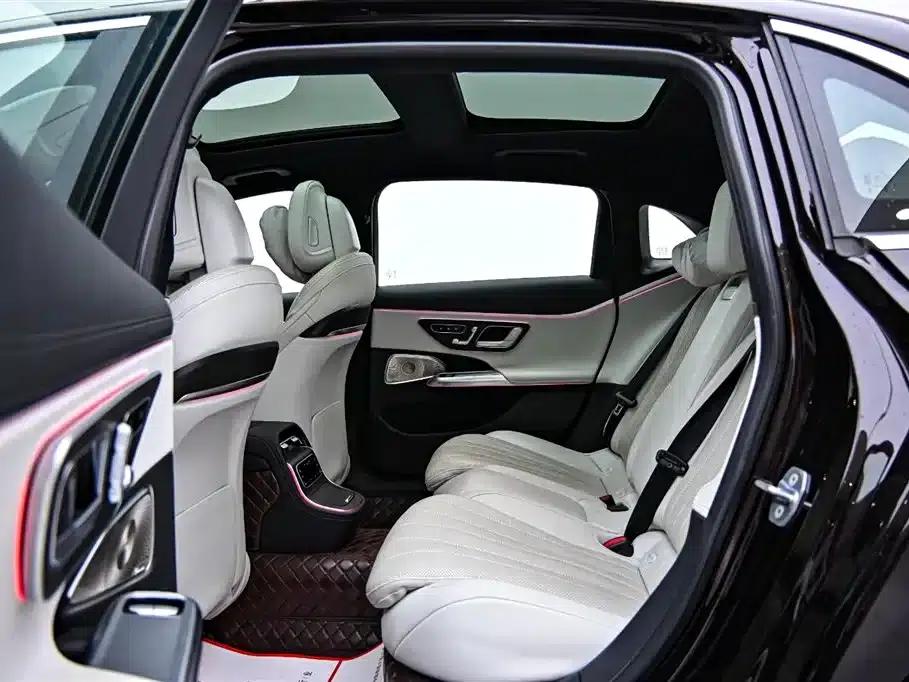 2024 Mercedes-Benz E-Class E 300 L Luxury — миниатюра 13