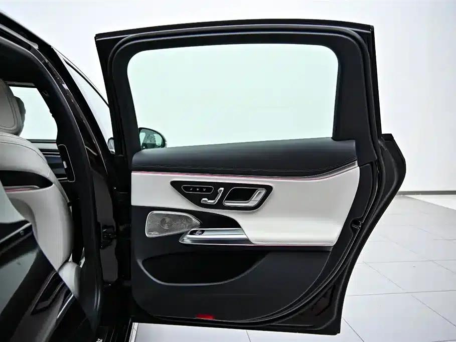 2024 Mercedes-Benz E-Class E 300 L Luxury — миниатюра 22