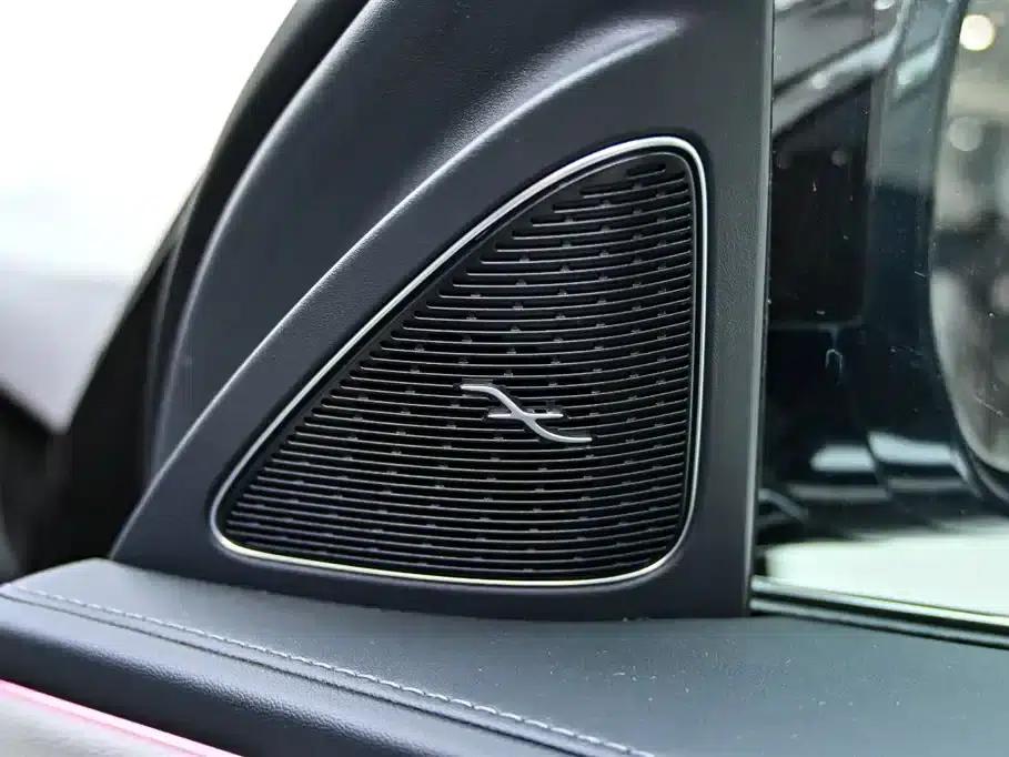 2024 Mercedes-Benz E-Class E 300 L Luxury — миниатюра 31