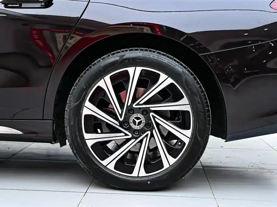2024 Mercedes-Benz E-Class E 300 L Luxury — миниатюра 37
